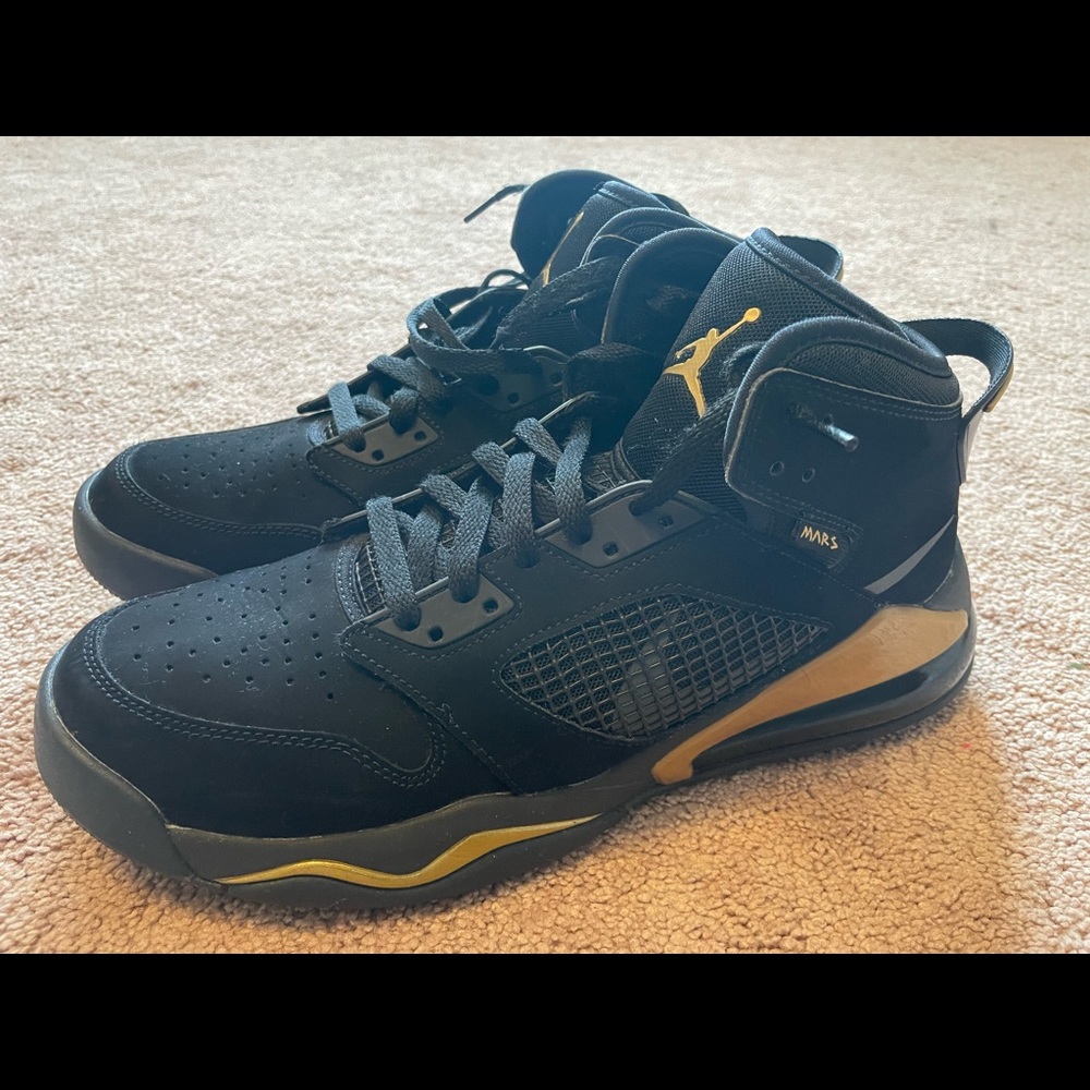 JORDAN MARS 270